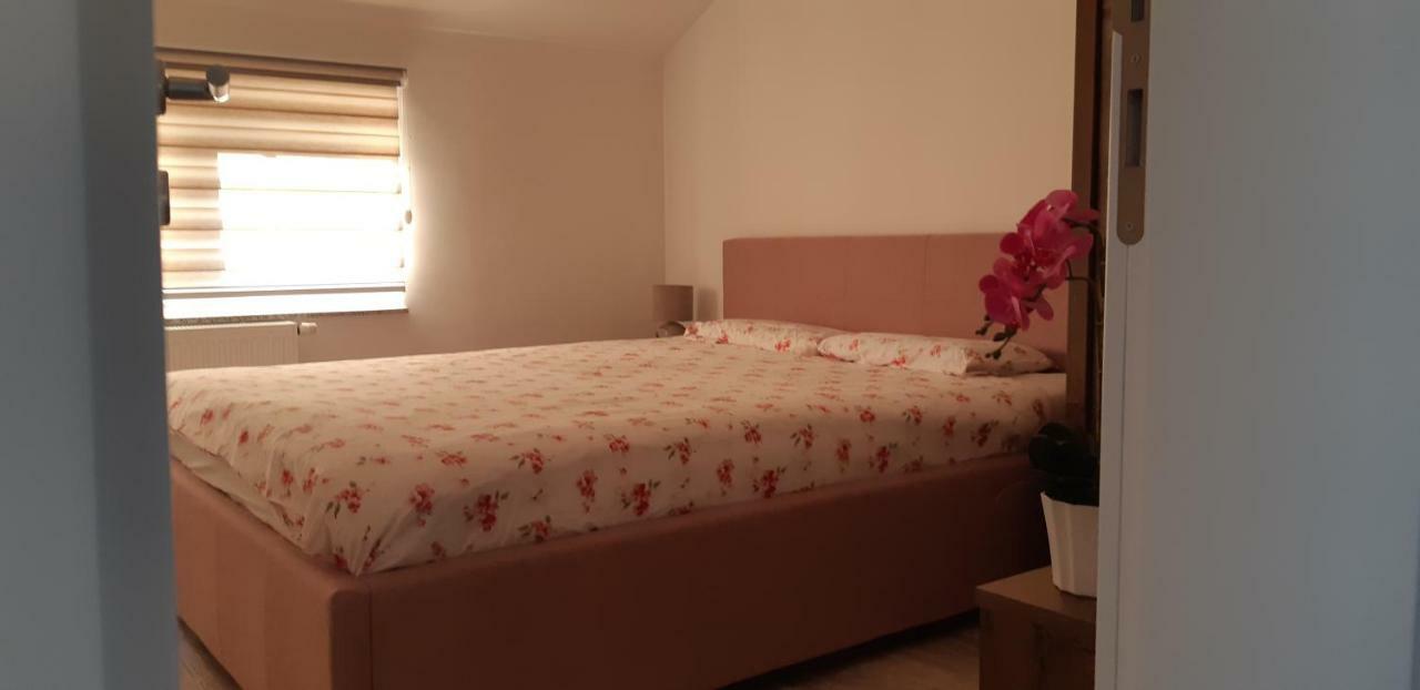 Apartmani Bilic Korenica Exteriör bild