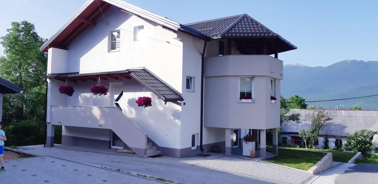 Apartmani Bilic Korenica Exteriör bild